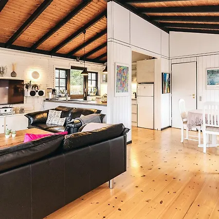 Semesterbostad Modern Retreat In Marielyst Bøtø By
