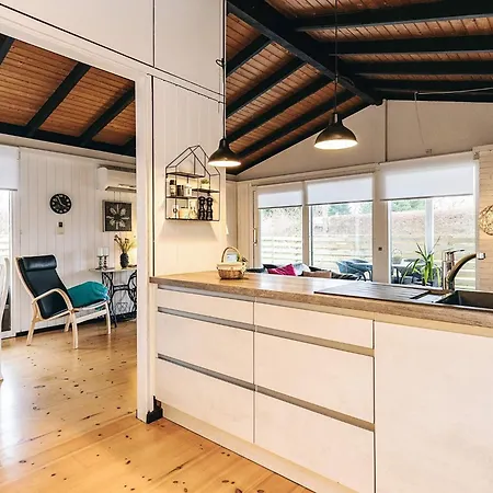 Modern Retreat In Marielyst Bøtø By