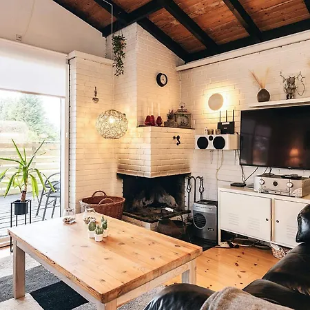 Modern Retreat In Marielyst Semesterbostad