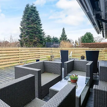 Modern Retreat In Marielyst Semesterbostad Bøtø By